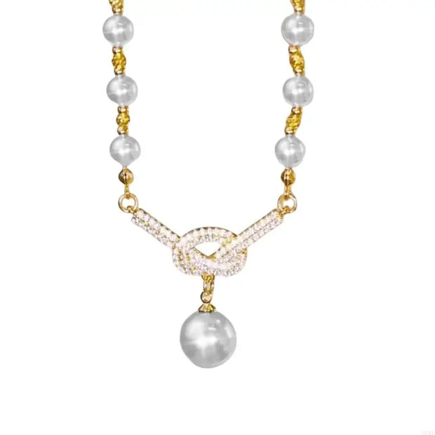 Luxurious Pearl Bridal Necklace