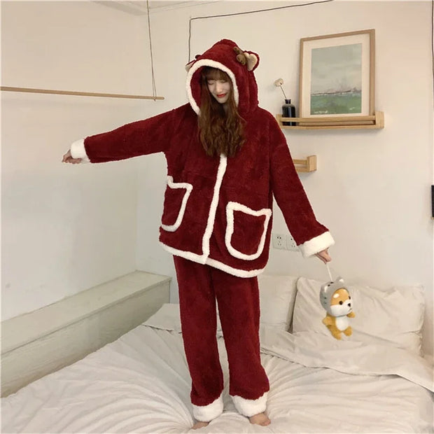 Women’s Reindeer Pajama Set