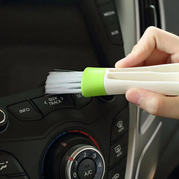 Car Interior Dust Brush – Multi-Purpose Cleaner