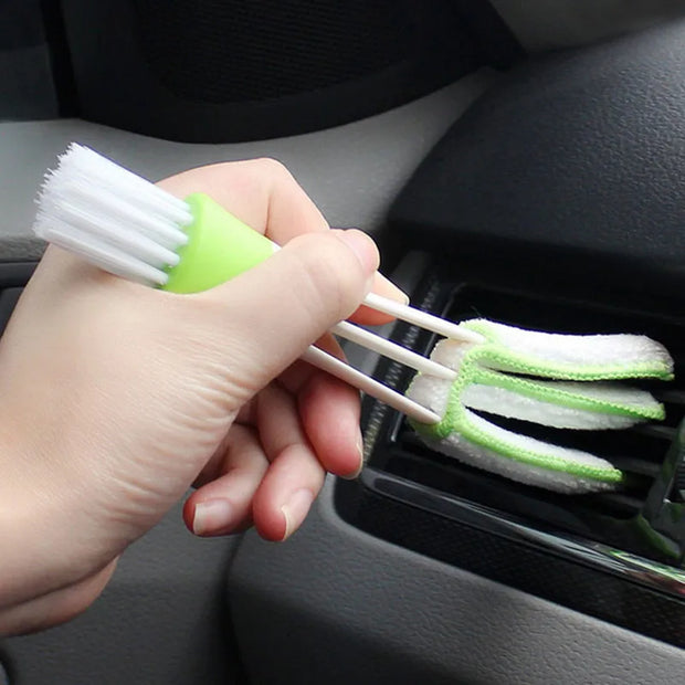 Car Interior Dust Brush – Multi-Purpose Cleaner
